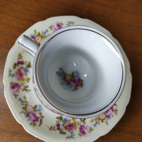 Vintage Gold Castle Made in Japan Floral Demitasse Teacup and Saucer - Picture 3 of 9
